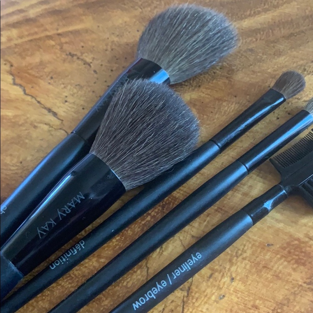 Mary Kay make up brush set